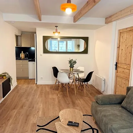 With Garden 1 Bedroom 3 People Apartment