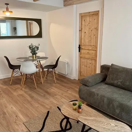 With Garden 1 Bedroom 3 People Apartment *