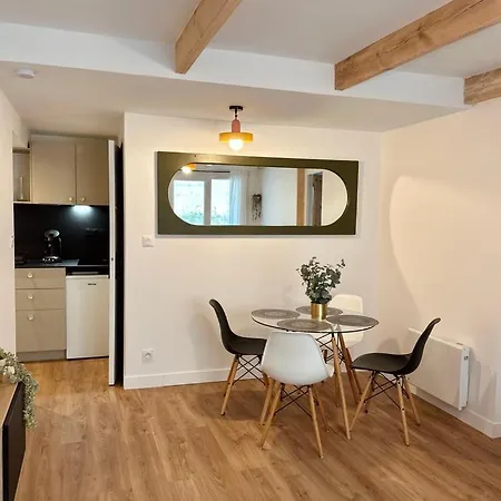 With Garden 1 Bedroom 3 People Apartment