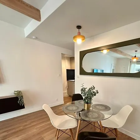 With Garden 1 Bedroom 3 People